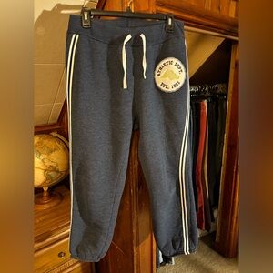 Woman’s No Boundaries Sweatpants